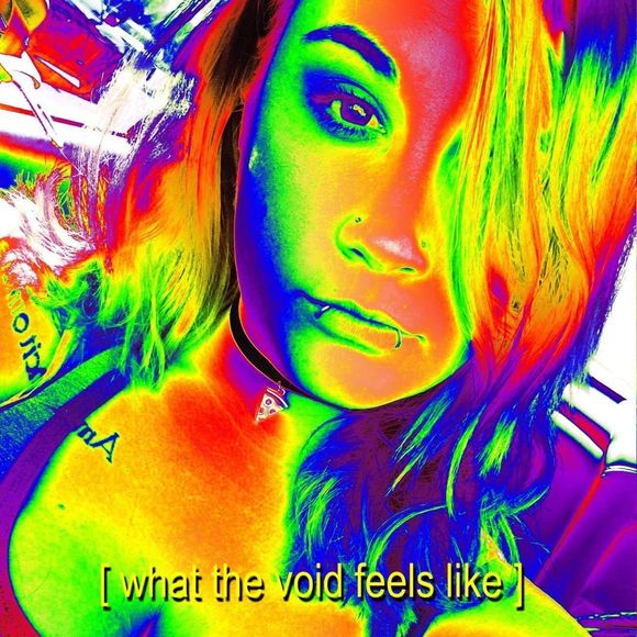 Meet your Posher, Janet - Picture 1 of 1